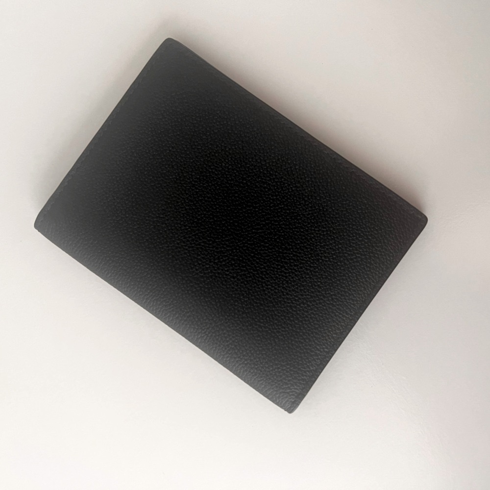 💯 COACH Passport Case